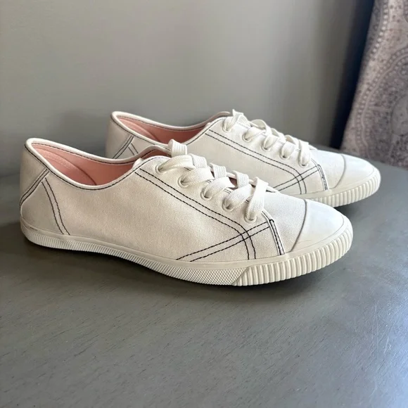 Kate Spade New York Tommi White Low Top Sneakers Shoes Women 8.5 Classic NWOT